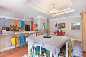 Three-Bedroom Villa room in Sunset Mosaic Villa