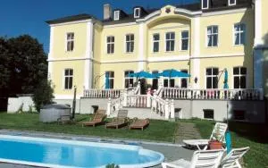 Schloss Schmuggerow - Liepen