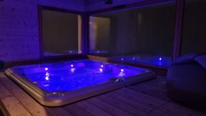 Chalets Chalet Les Galetas du Mont Blanc : Chalet