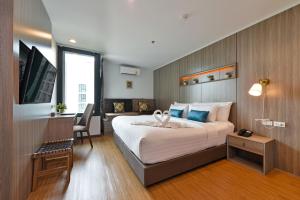 StayAt Bedever Bangkok Hotel