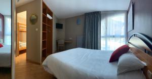 Hotels Hotel Les Arches : photos des chambres