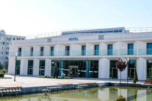 M-clinic Hotel - Chimgan