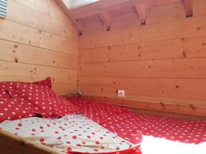 Chalets Sejour en famille dans un chalet cosy! : photos des chambres