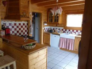 Chalets Sejour en famille dans un chalet cosy! : photos des chambres