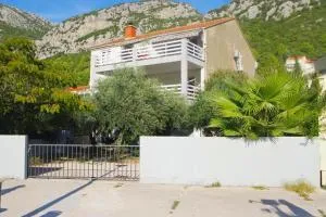 Holiday apartment on the beach - Podbrijest