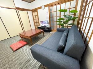 Tatami house Skytree view Asakusa line