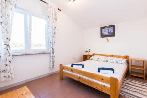 Apartments Krizmanić