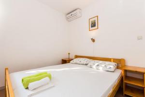 Apartments Krizmanić