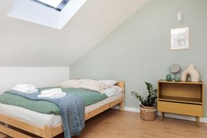 Pastel Grove Suite - by Upstairs