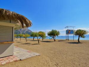 Three-Bedroom Apartment close to the Omis beach