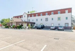 B&B HOTEL Lyon Saint-Bonnet Mi-Plaine - 圣洛朗-德米尔