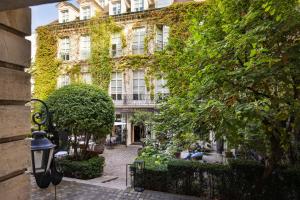Le Pavillon de la Reine & Spa, Place des Vosges