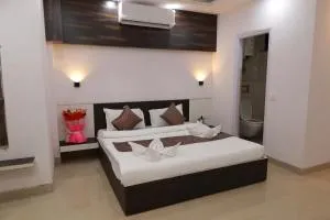 Sairaah Golden Suites, Shirdi - Mālegaon