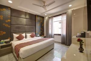 Hotel Kaca Inn-Near Connaught Place and New Delhi Railway Station