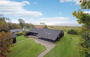 Three-Bedroom Holiday Home In Ebeltoft