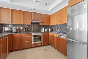 StoneTree - Elegant 2BR with 1 Maids Room