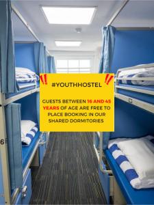 Single Bed in 8-Bed Mixed Dormitory with Private Bathroom room in Smart Russell Square Hostel