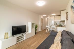 Los Cristianos - Valdes Center 2 - As de Casas