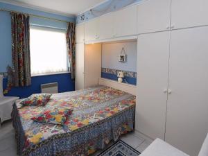 Apartment in Middelkerke near the Beach