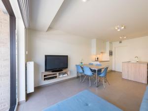 Chic Flat with Bunk Beds