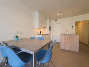 Chic Flat with Bunk Beds