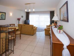 Apartment near Zeedijk with Sea View