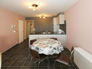 Sleek Stay by the Sea