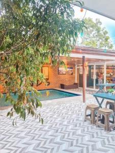 Central Perk inspired pool villa