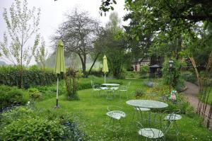 Hotels AUBERGE DU VAL AU CESNE : photos des chambres