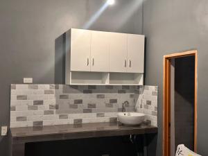 Limewood Residences- Bago City good for 4