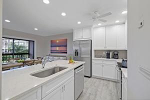 Garden unit with pool, grills and beach access