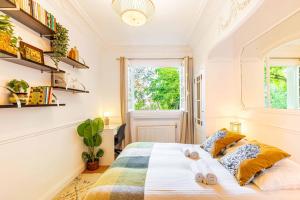 Grand & Classy Apartment with Private Garden, Villa des Ammonites