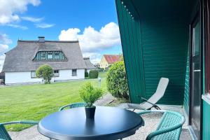 An der Steilküste Finnhütte 03