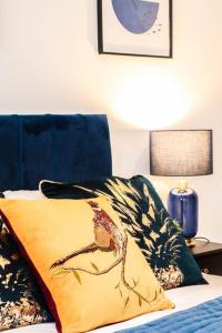 High End London Flat Close to Station - 10mins to Central London