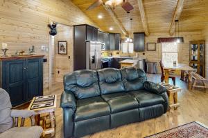 Blackbear Log Cabin