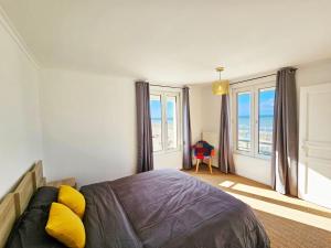 Appartements Le Phare - Plage & Vue Mer Panoramique : photos des chambres