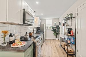 1 BR Passyunk Ave Stunner- Perfect Location
