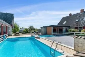 Lejlighed/rækkehus med adgang til pool. - Store Merløse