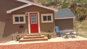 Cozy Lakeside Cottage - Cascade-Chipita Park