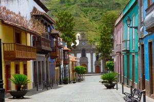 Casa en Teror Céntrica turismo de ciudad y bosques