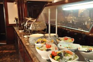 مركب ريفر River Boat