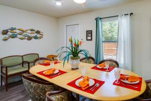 Game Room and Walk to Beach Gun Barrel City Gem!