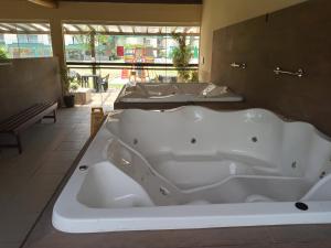 Alugo Flat mobiliado no Aldeia da Àguas em Barra do Piraí