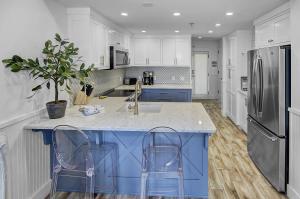 Beach and Gulf Views from the Center of Seaside! condo