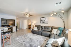 Private Patio and Fire Pit at Gold Canyon Getaway!