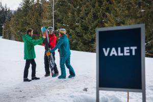 Blackcomb Springs Suites by CLIQUE