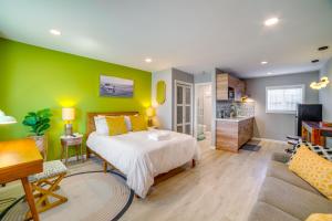 Vibrant Lakeport Studio with Shared Lake Access!