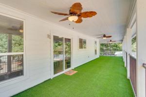 Hemphill Vacation Rental with Pool, Walk to Lake!