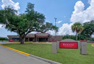 Ramada by Wyndham Diamondhead I-10 Gulfport