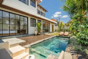 Luxe 4-Bedroom Villa - Private Pool & Fast Wi-Fi